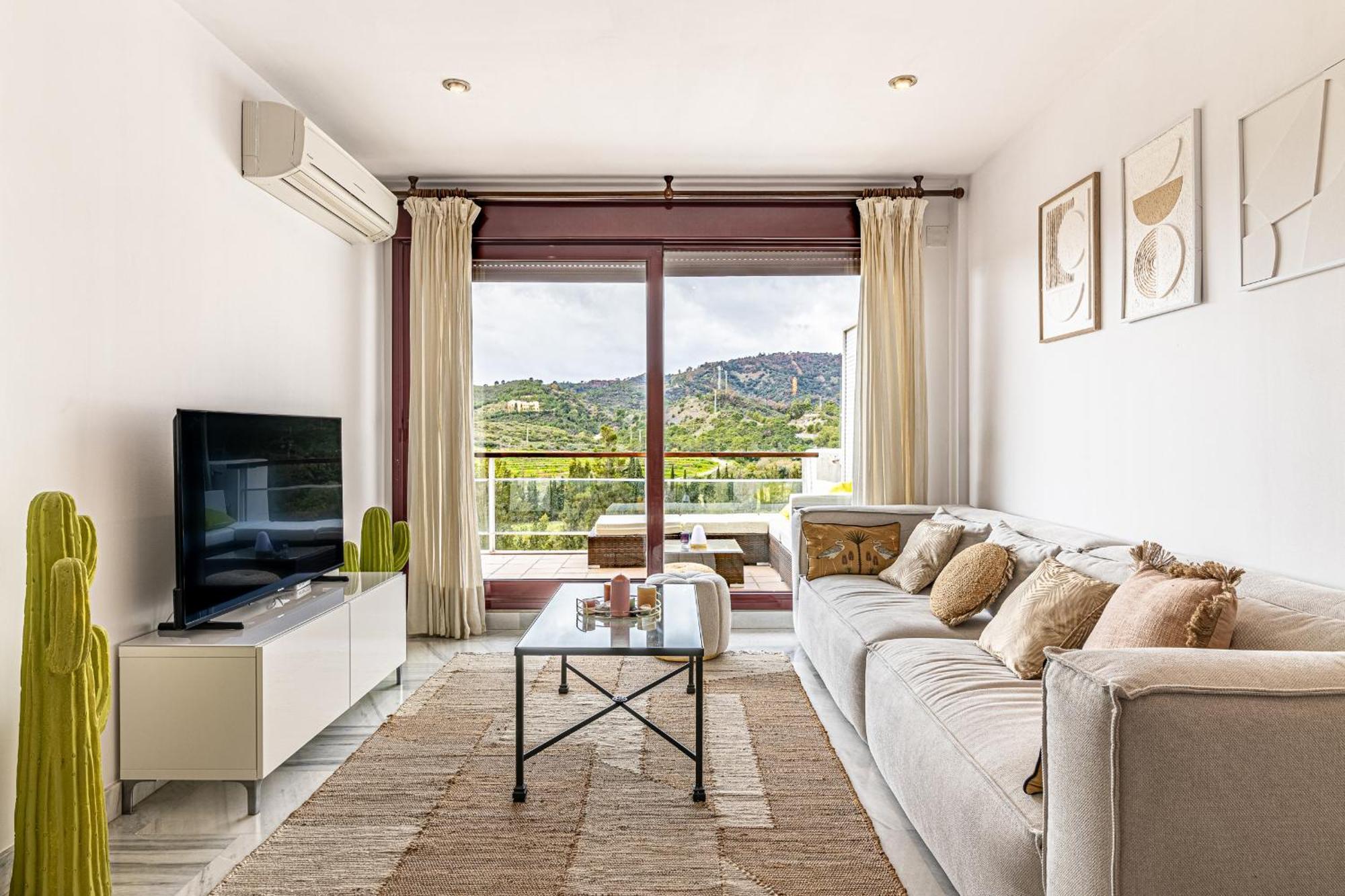 אסטפונה Rentitspain Apartamento Charming Gym, Jacuzzi Y Balcon מראה חיצוני תמונה