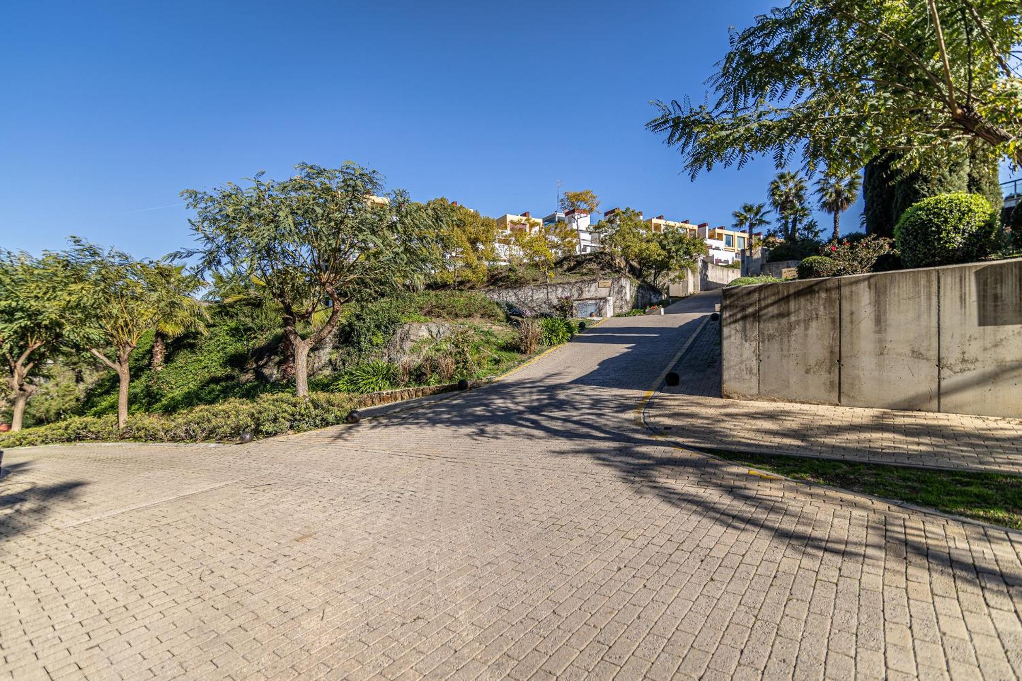אסטפונה Rentitspain Apartamento Charming Gym, Jacuzzi Y Balcon מראה חיצוני תמונה