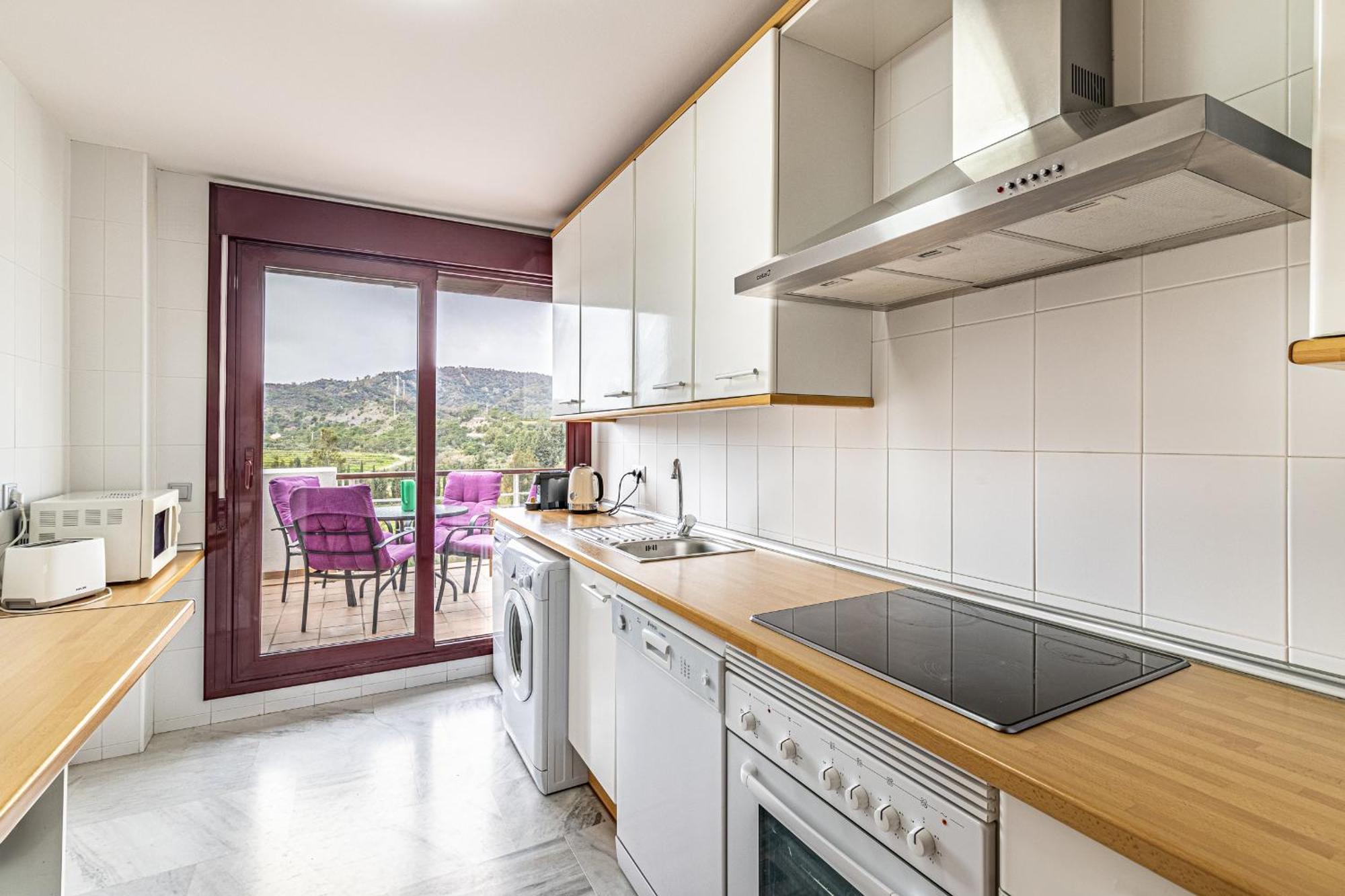 אסטפונה Rentitspain Apartamento Charming Gym, Jacuzzi Y Balcon מראה חיצוני תמונה