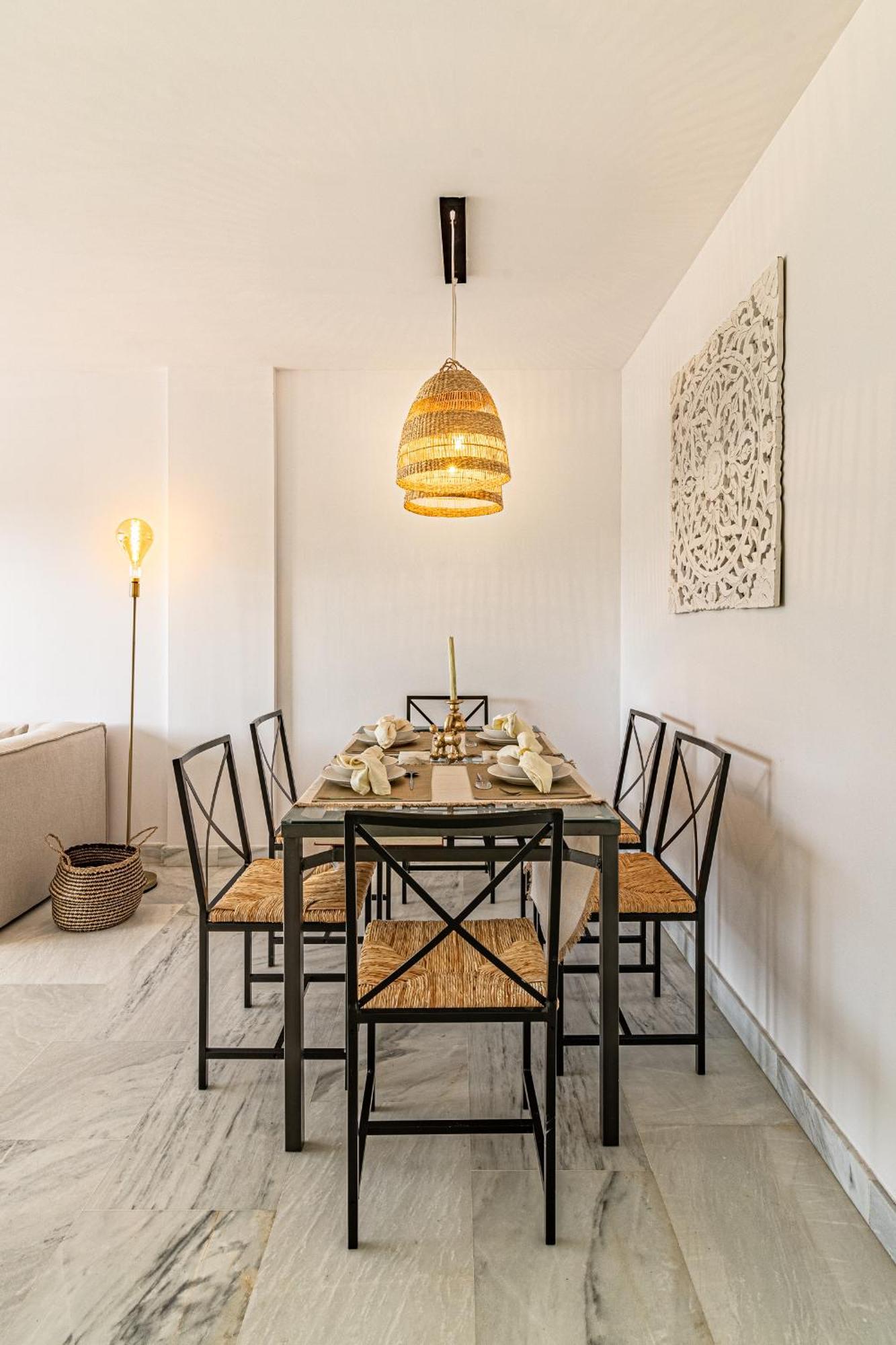 אסטפונה Rentitspain Apartamento Charming Gym, Jacuzzi Y Balcon מראה חיצוני תמונה