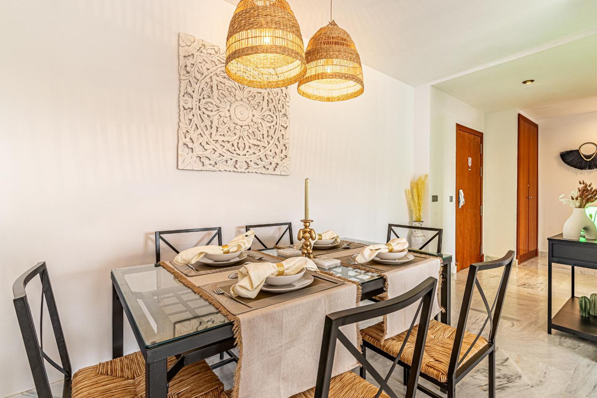 אסטפונה Rentitspain Apartamento Charming Gym, Jacuzzi Y Balcon מראה חיצוני תמונה